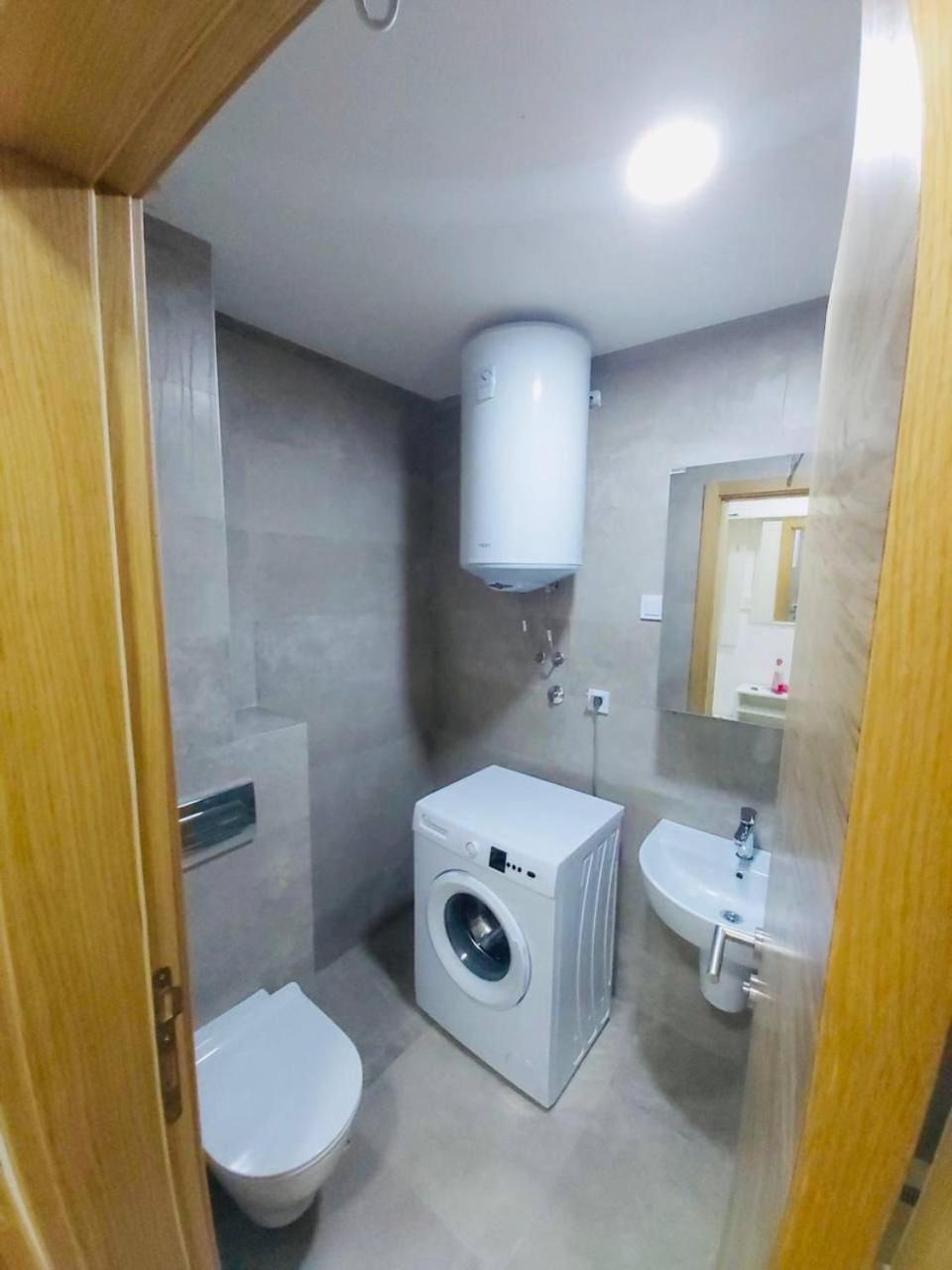 Wow Apartman Becici المظهر الخارجي الصورة